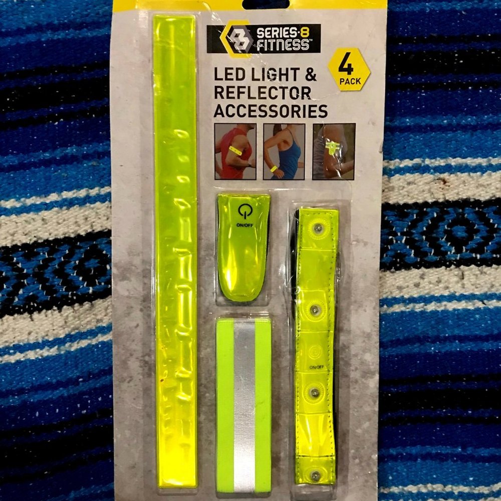 SERIES 8 FITNESS LED LIGHT & REFLECTOR ACCESSORIES 4PACK